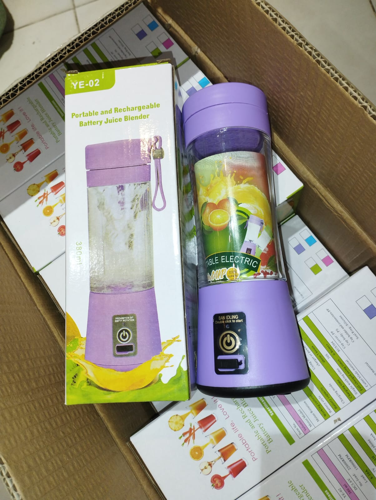 Portable Juicer Blender- Rechargeable with 6 Blades